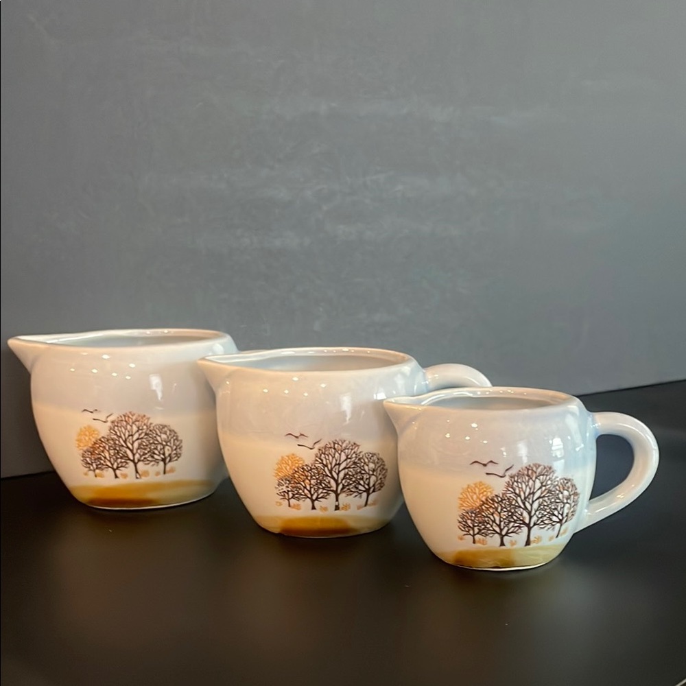 VINTAGE Set of 3 Ceramic Spouted Measuring Cups with Tree & Bird  Design